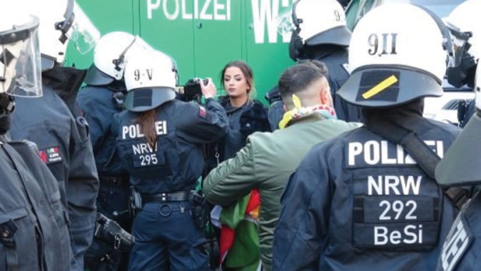 Almanya&#039;da yasa dışı PKK yürüyüşü engellendi