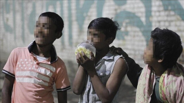 Bangladeş&#039;te milyonlarca çocuk uyuşturucu batağında