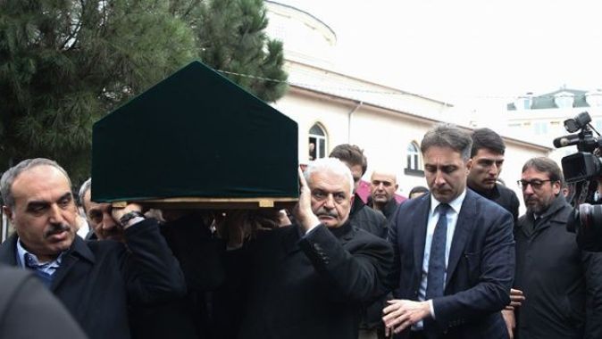 Başbakan Yıldırım, dayısının oğlunun cenaze törenine katıldı