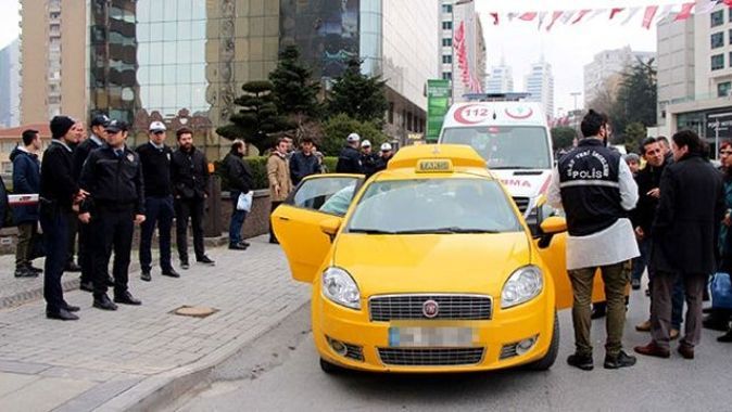 Beşiktaş&#039;ta bir taksici aracında ölü bulundu