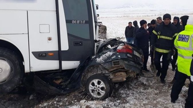 Bir kaza haberi de Kahramanmaraş&#039;tan: 1 ölü, 2 yaralı