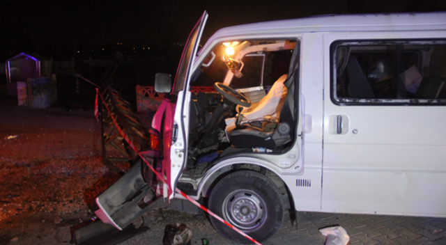 Bolu’da otomobil elektrik direğine çarptı: 1 ölü, 1 yaralı   ​