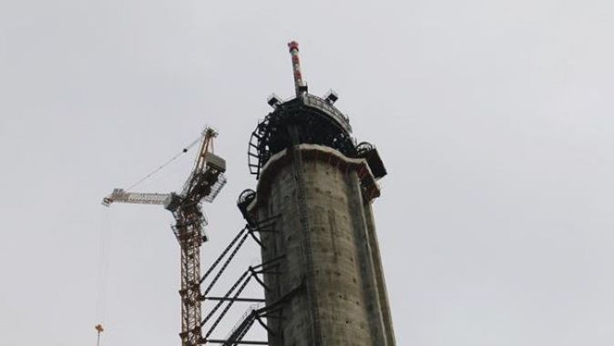 Çamlıca Kulesi&#039;nde anten yükselmeye başladı