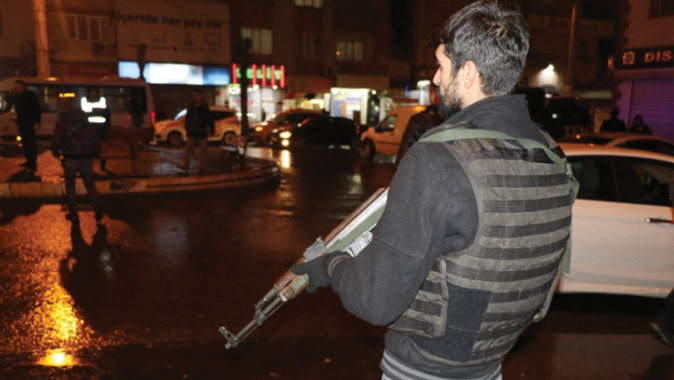 Diyarbakır’da 600 polisle dev uygulama