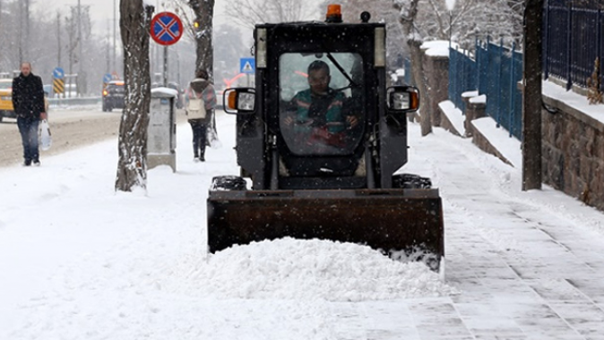 Doğu Anadolu&#039;da kar yağışı etkili olmaya başladı