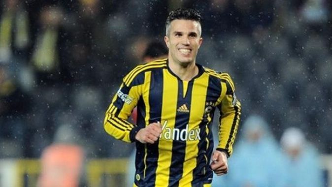 Fenerbahçe&#039;de RvP&#039;nin lisansı iptal edildi!