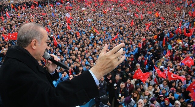 Erdoğan: Afrin&#039;e bakıp teröristlerin nasıl kaçtığını görüyorum