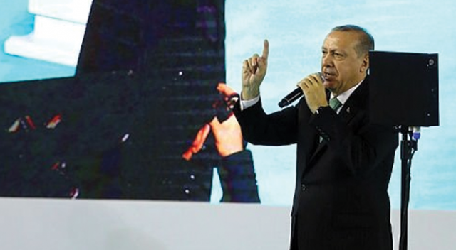 Erdoğan’ın konuşma yaptığı salonda bir ilk