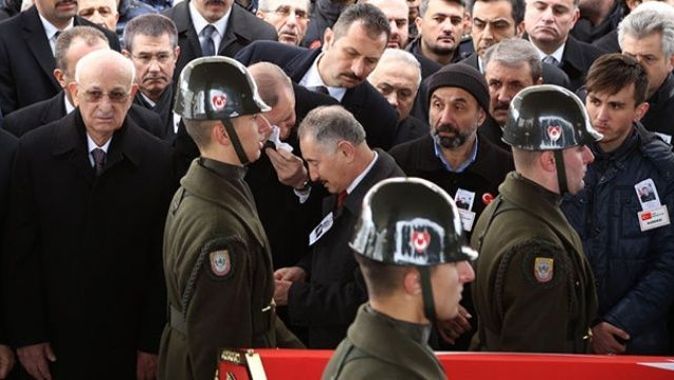 Erdoğan şehidin cenazesinde gözyaşlarını tutamadı