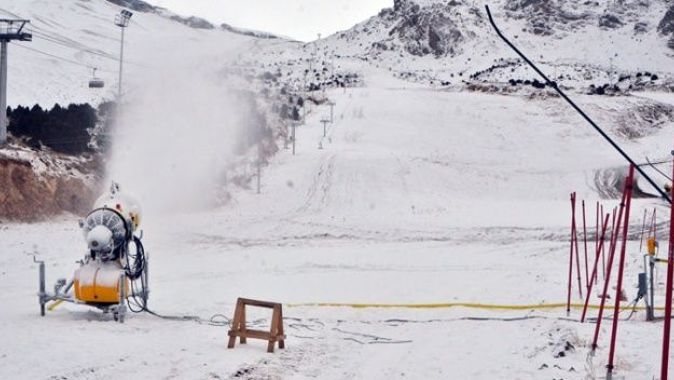 Erzincan&#039;da kayak sezonu açılamadı