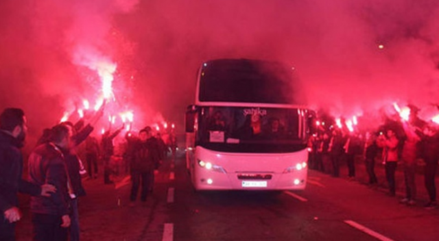 Galatasaray Kayseri&#039;de çoşkuyla karşılandı