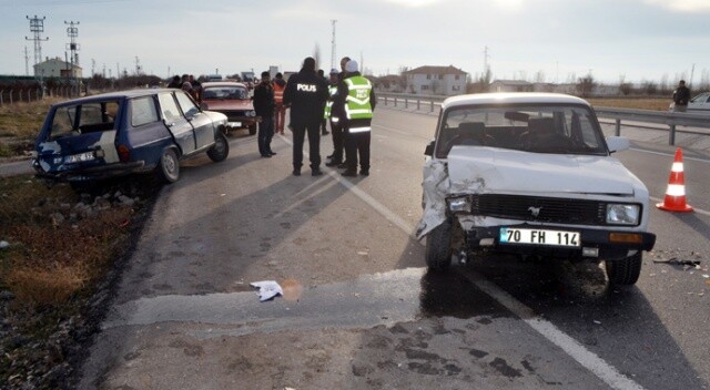 Karaman’da otomobiller çarpıştı, yaralananlar var