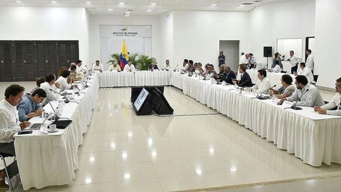 Kolombiya&#039;da hükûmet ve FARC liderleri bir araya geldi