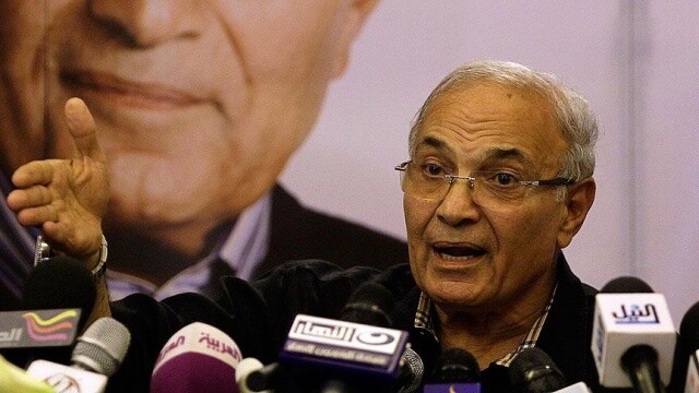 Mısır&#039;da Ahmed Şefik cumhurbaşkanlığına aday olmayacak