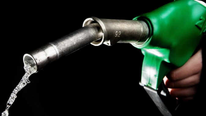 Petrol fiyatları son 2,5 yılın en yüksek seviyesinde