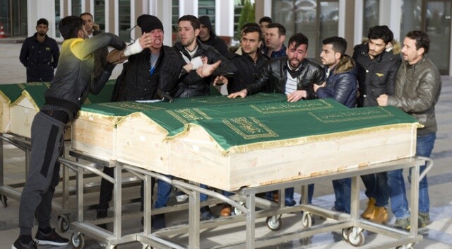 Şırnak&#039;taki kazada ölen 9 Iraklı Ankara&#039;da toprağa verildi