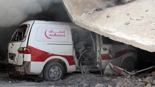 Suriye&#039;de hayat kurtaran 112 kişi öldürüldü