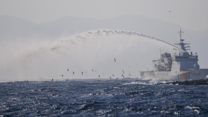 Türk Sahil Güvenliği Kardak devriyesinde
