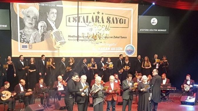 Türk Sanat Müziği’nin üç dev ismi ‘Ustalara Saygı Gecesi’nde buluştu