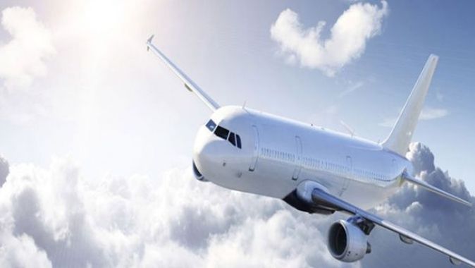 Uçak acil iniş yaptı: Havayolu şirketinden açıklama geldi