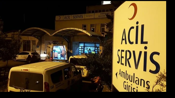 Zonguldak&#039;ta bir doktor 2 polisi bıçakladı