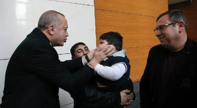 2 yaşında 29 kilo olan Yağız, Erdoğan&#039;la buluştu