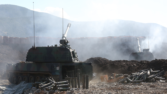 Afrin&#039;de iki köy daha teröristlerden temizlendi