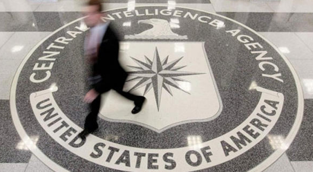 CIA eski direktörü itiraf etti: Evet karıştık!