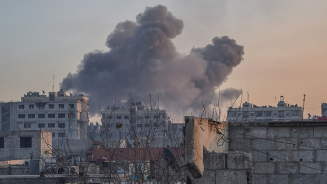 Esad ateşkes dinlemedi! Doğu Guta&#039;ya bomba yağdı