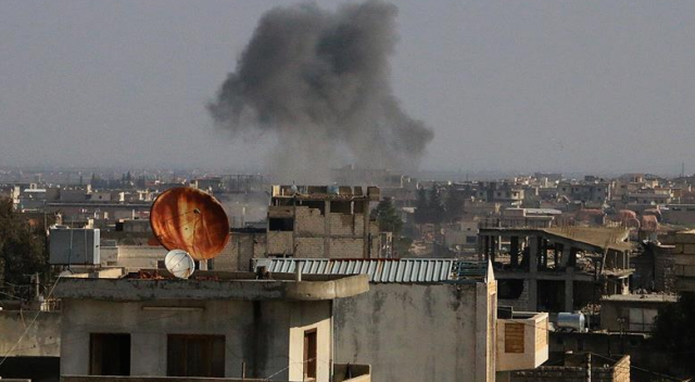 Esad rejimi, İdlib&#039;i vuruyor: 12 ölü