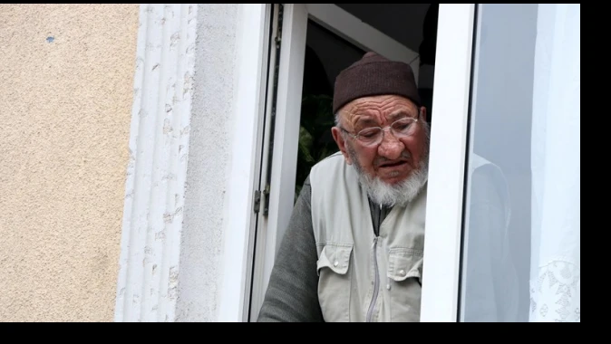 Fatih&#039;te dehşet! Yaşlı kadın evinde bıçaklanarak öldürüldü