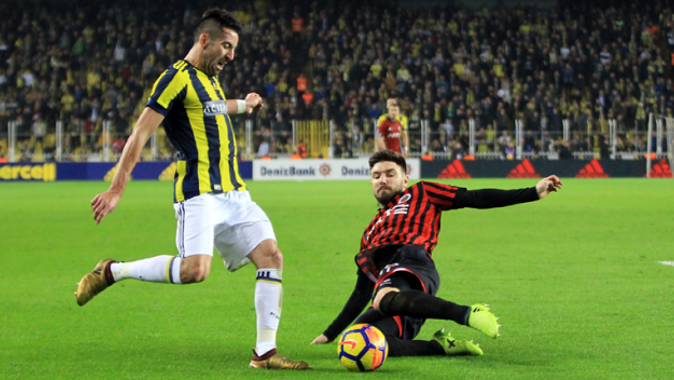 Fenerbahçe&#039;de hatalı goller sürüyor, Kocaman feryat ediyor