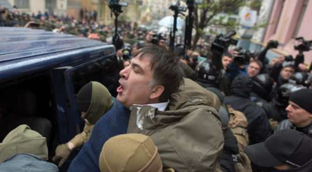 Gözaltına alınan eski Cumhurbaşkanı Ukrayna&#039;dan sınır dışı edildi