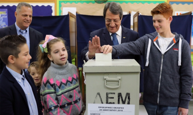 Güney Kıbrıs’ta seçimin galibi Nikos Anastasiadis oldu