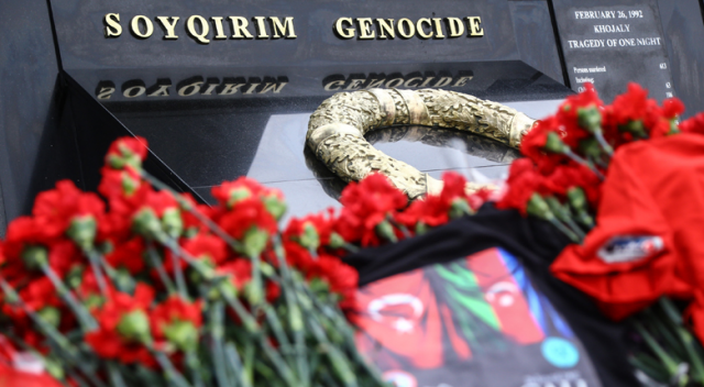 Hocalı Katliamı&#039;nın kurbanları anılıyor