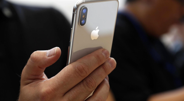 iPhone satışları düştü Apple’ın gelirleri rekor seviyeye çıktı