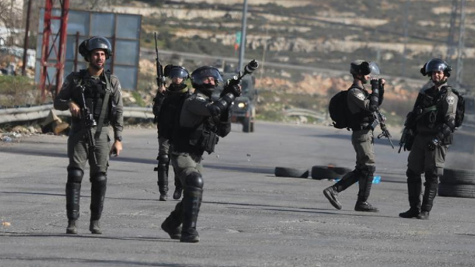 İsrail askerleri, 21 Filistinliyi gözaltına aldı