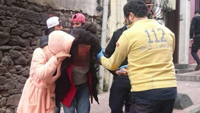 İstanbul&#039;da kadına bıçaklı saldırı