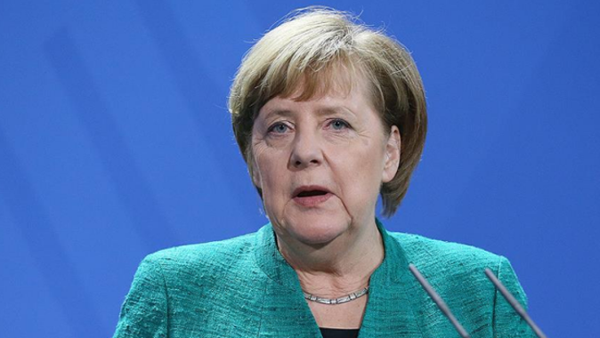 Merkel: İstikrarlı bir hükûmet için bedel ödedik