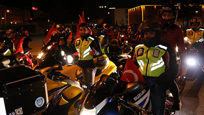Motosikletçilerden &#039;Zeytin Dalı&#039; operasyonuna destek korteji
