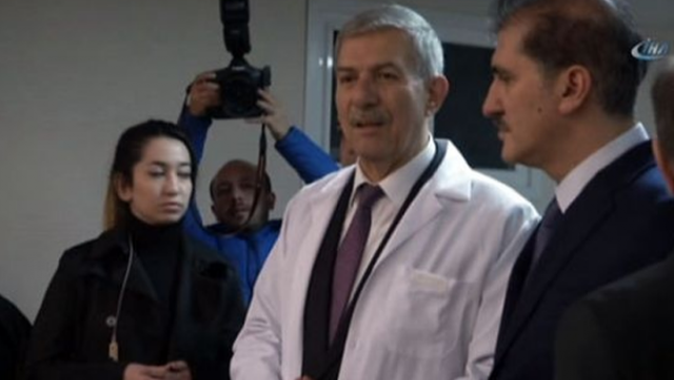 Sağlık Bakanı Demircan, acilleri ziyaret etti