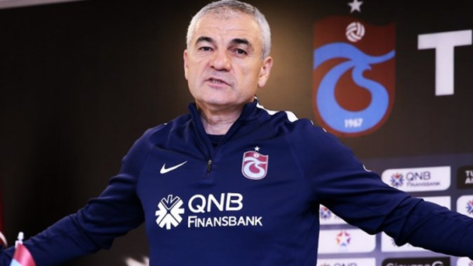 Trabzonspor&#039;un hocası eleştirilere cevapverdi