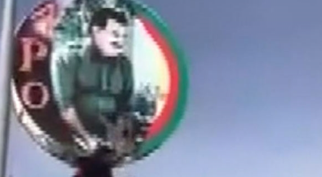 Afrin’de teröristbaşı Öcalan posterleri parçalandı