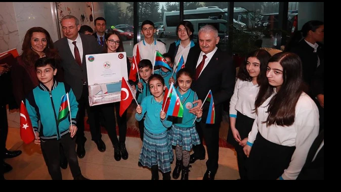 Azerbaycanlı öğrencilerden Afrin kahramanlarına mektup