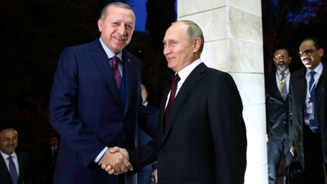 Cumhurbaşkanı Erdoğan, Putin&#039;i tebrik etti