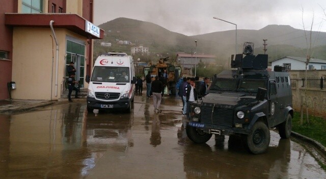 Diyarbakır&#039;da 6 askeri yaralayan 3 terörist öldürüldü