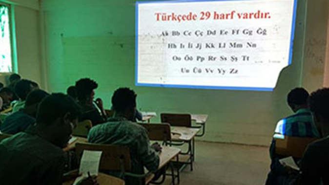 Etiyopyalı öğrenciler Türkçe sınıflarına sığmıyor