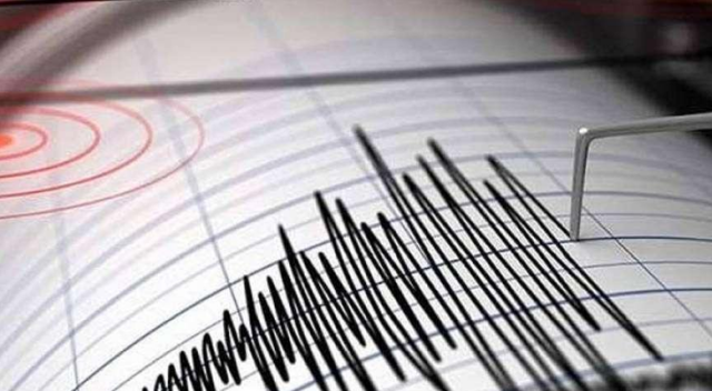 İran&#039;da 5 büyüklüğünde deprem meydana geldi
