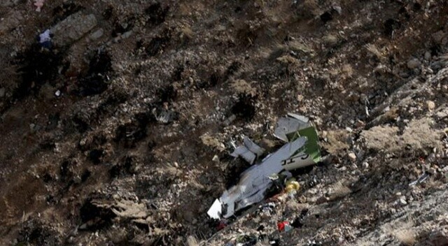 İran&#039;da düşen Türk jetinde Pilot Beril Gebeş kayıp! Cenazeler İstanbul&#039;da
