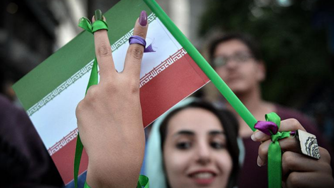 İran&#039;da halkın yüzde 75&#039;i ülke şartlarından rahatsız